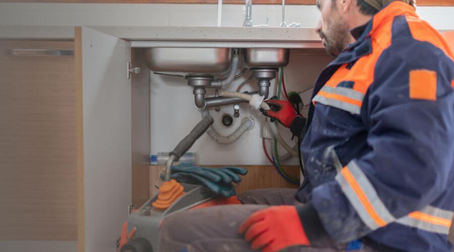 Professional slab leak plumber services in Jefferson City, MO